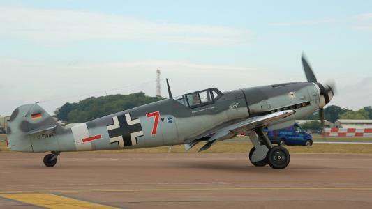 Bf 109 Preps起飞。