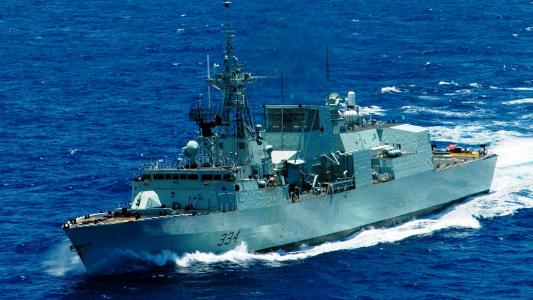 加拿大海军护卫舰HMCS里贾纳（FFH 334）全高清壁纸和背景图片