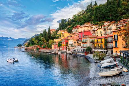 科莫湖上的小镇,意大利4k超高清壁纸和背景图片