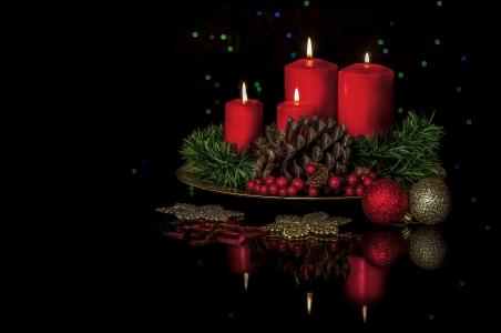 蜡烛和圣诞饰品4k超高清壁纸和背景图像