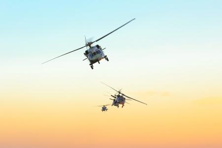 西科斯基UH-60黑鹰全高清壁纸和背景图像