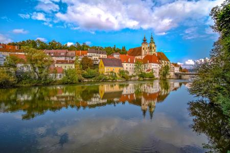 湖上的奥地利城镇全高清壁纸和背景图像