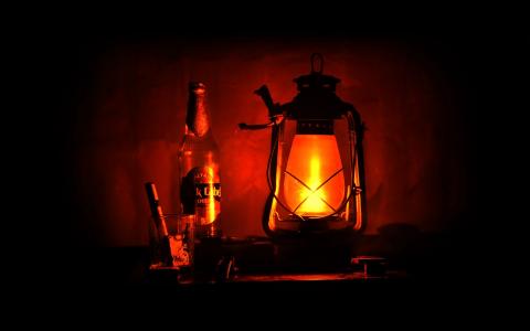灯和瓶在黑暗中壁纸和背景