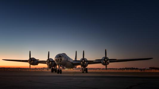 波音B-29 Superfortress 4k超高清壁纸和背景图像