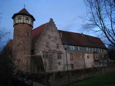 Diebsturm und Burg Michelstadt,Odenwald全高清壁纸和背景图片