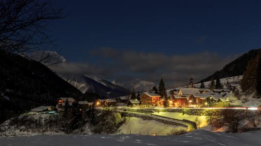 瑞士冬季村庄4k超高清壁纸和背景图像