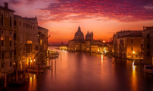 意大利威尼斯大运河晚上全高清壁纸和背景图像