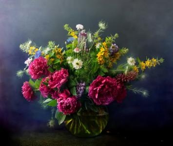 花瓶壁纸和背景图像中的春天的花朵