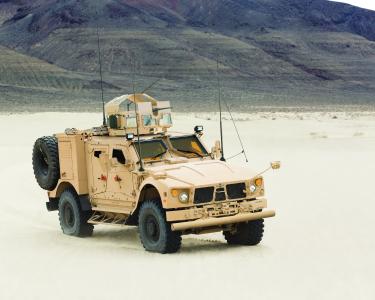 奥什科什防御M-ATV突击模型全高清壁纸和背景图像