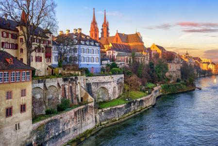 瑞士河畔小镇5k Retina超高清壁纸和背景图片