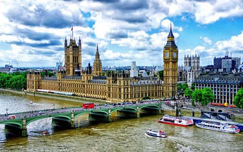 威斯敏斯特宫和伦敦金融城4k超高清壁纸和背景图像的视图
