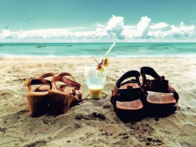 他和她的热带海滩上的凉鞋全高清壁纸和背景
