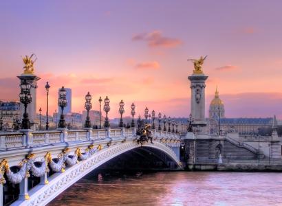 在巴黎杜邦亚历山大三世桥全高清壁纸和背景图像