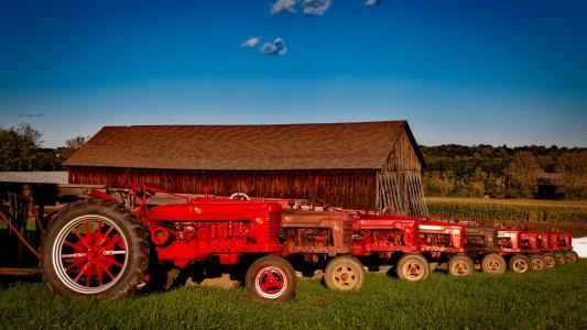 明亮的红色Farmall拖拉机全高清壁纸和背景图像