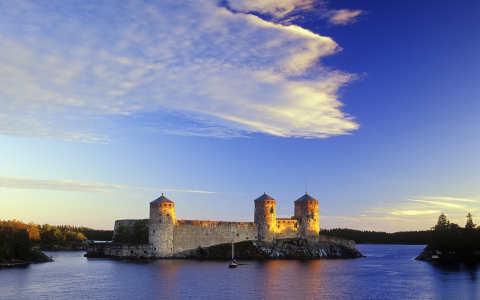 芬兰全年的美丽,湖中的城堡全高清壁纸和背景图片