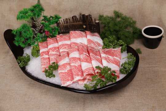 涮火锅食材牛肉图片