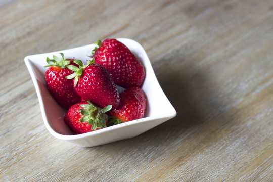 美食的草莓图片